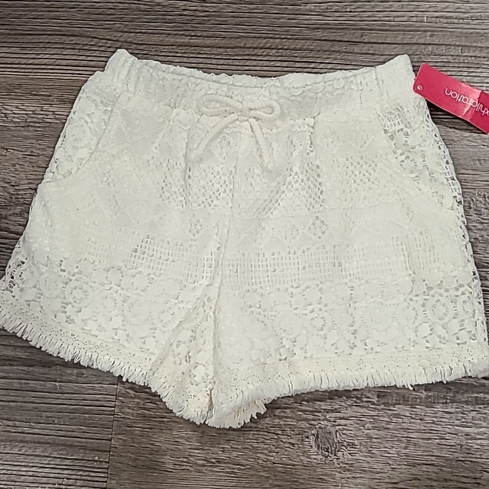 Xhilaration Lace Shorts Size Medium
